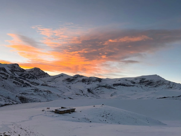 How long is the Annapurna Circuit Trek