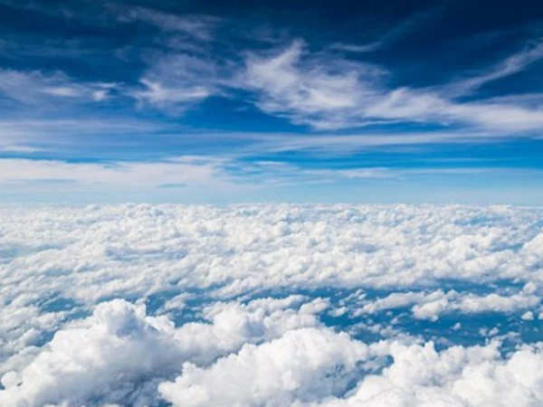 Flying to the top of the mount Everest