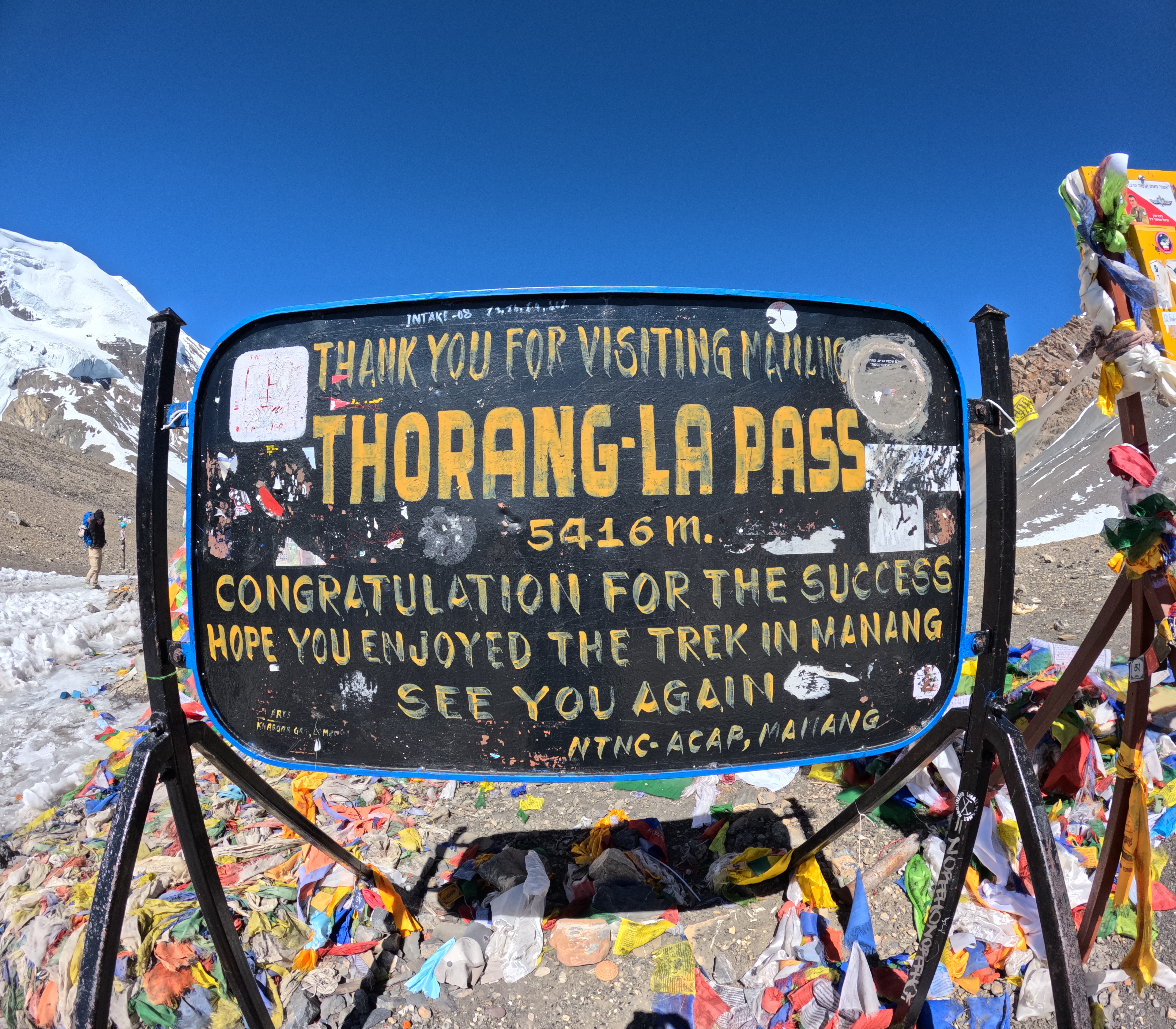 Thoong la pass