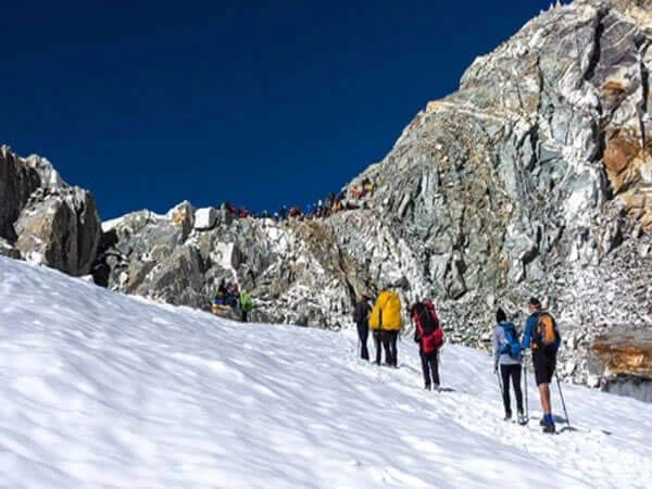 Cho La Pass Trek
