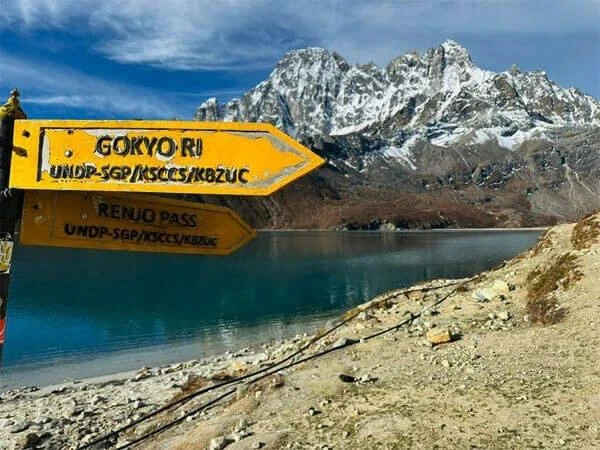Gokyo Valley Trek